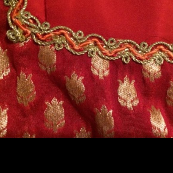 Beautiful Red & Cream Mirror Work Indian/Bollywood/Pakistani Lehenga Choli - Picture 7 of 17
